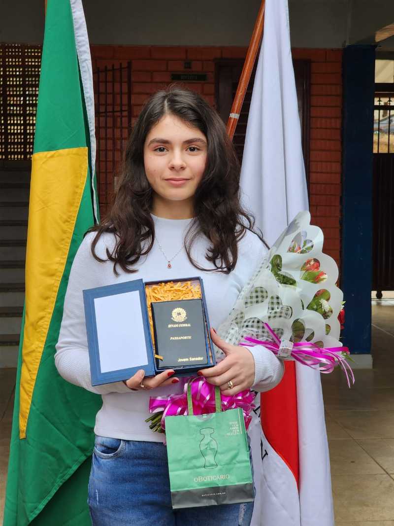 Estudante de Manhuaçu representará Minas no Programa Jovem Senador