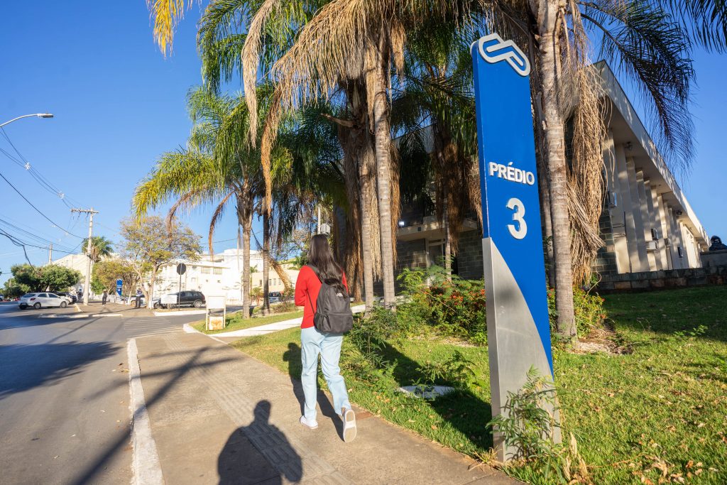 Unimontes cria graduação em Inteligência Artificial e Engenharia Elétrica/Eletrônica