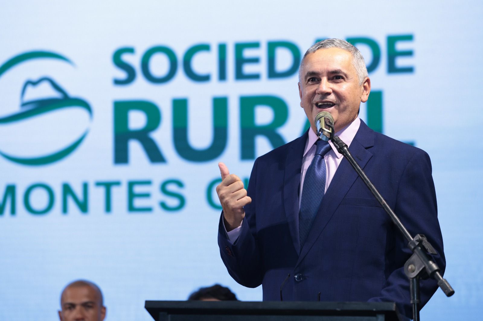 O Norte de Minas conhece, como poucas regiões do Brasil, o significado da palavra desafio. Aqui, aprendemos a produzir convivendo com a seca, enfrentando as adversidades do clima, as dificuldades logísticas, as oscilações da economia e, muitas vezes, a distância dos grandes centros de decisão.