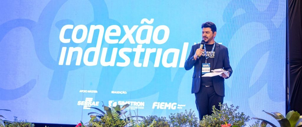 Fotografia mostra apresentador da Conexão Empresárial Norte por ocasião do lançamento da edição 2026