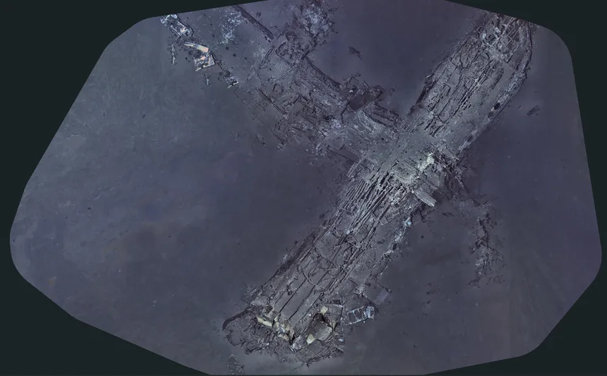 imagem dos destroços do avião da Pan Am localizado por robê submarino no fundo do mar