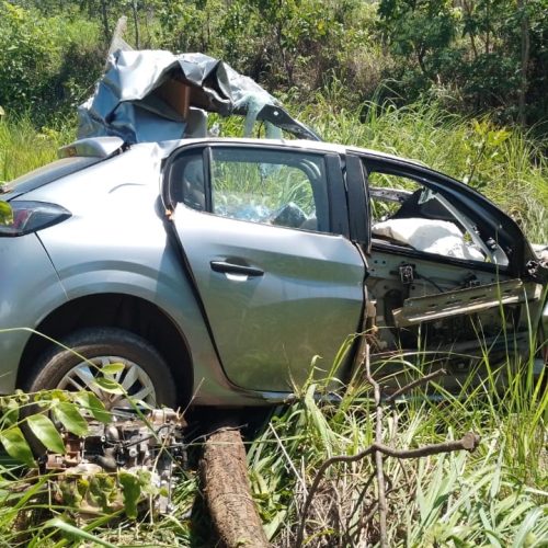 Motorista morre em colisão entre ônibus e carro de passeio em Joaquim Felício