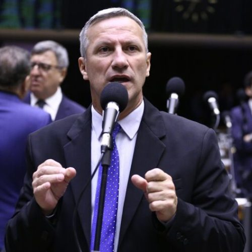 Para oposição resposta ao tarifaço dos EUA deve ser o projeto da anistia